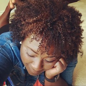 Meet your Posher, Amii